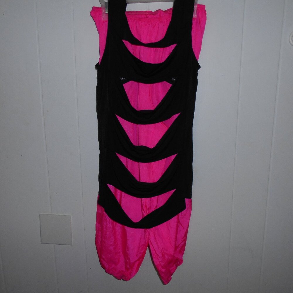 Hip Hop Adult Large  2 Piece Black & Pink Set- New